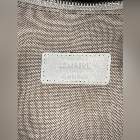 *SOLD* Lemaire Small Croissant in White Leather - Picture 3 of 7